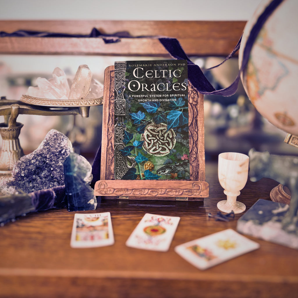 Celtic Oracles | Rosemarie Anderson Phd | 1999| Pre-Owned-Haus of Darkness, Haus of Light