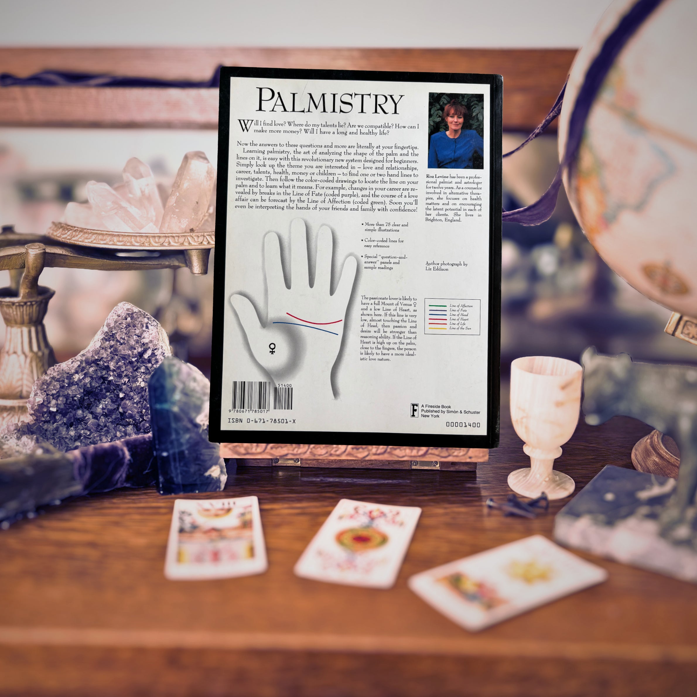 Palmistry: How to Chart the Lines of Your Destiny | Roz Levine | 1993 | Pre-Owned-Haus of Darkness, Haus of Light