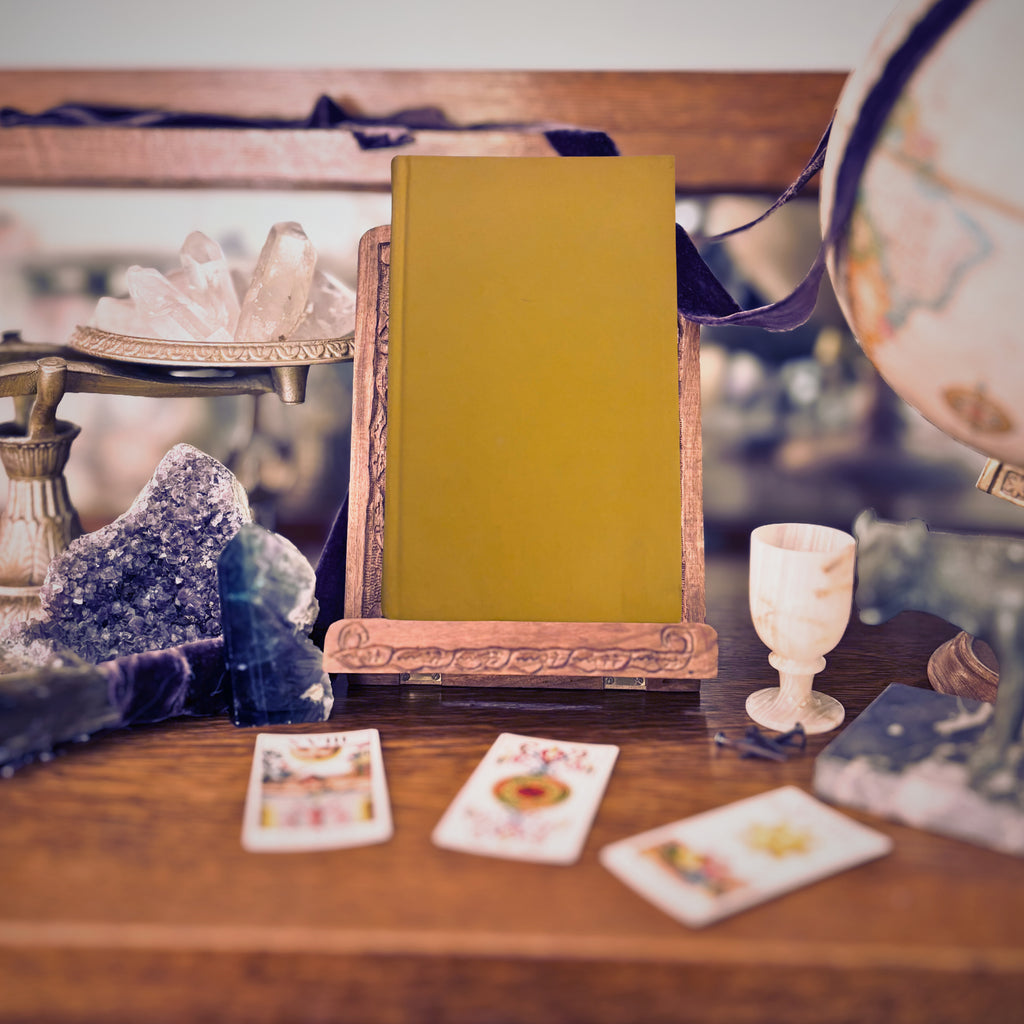 I-Ching | Wilhelm Jung Edition | 1976 | Pre-Owned-Haus of Darkness, Haus of Light