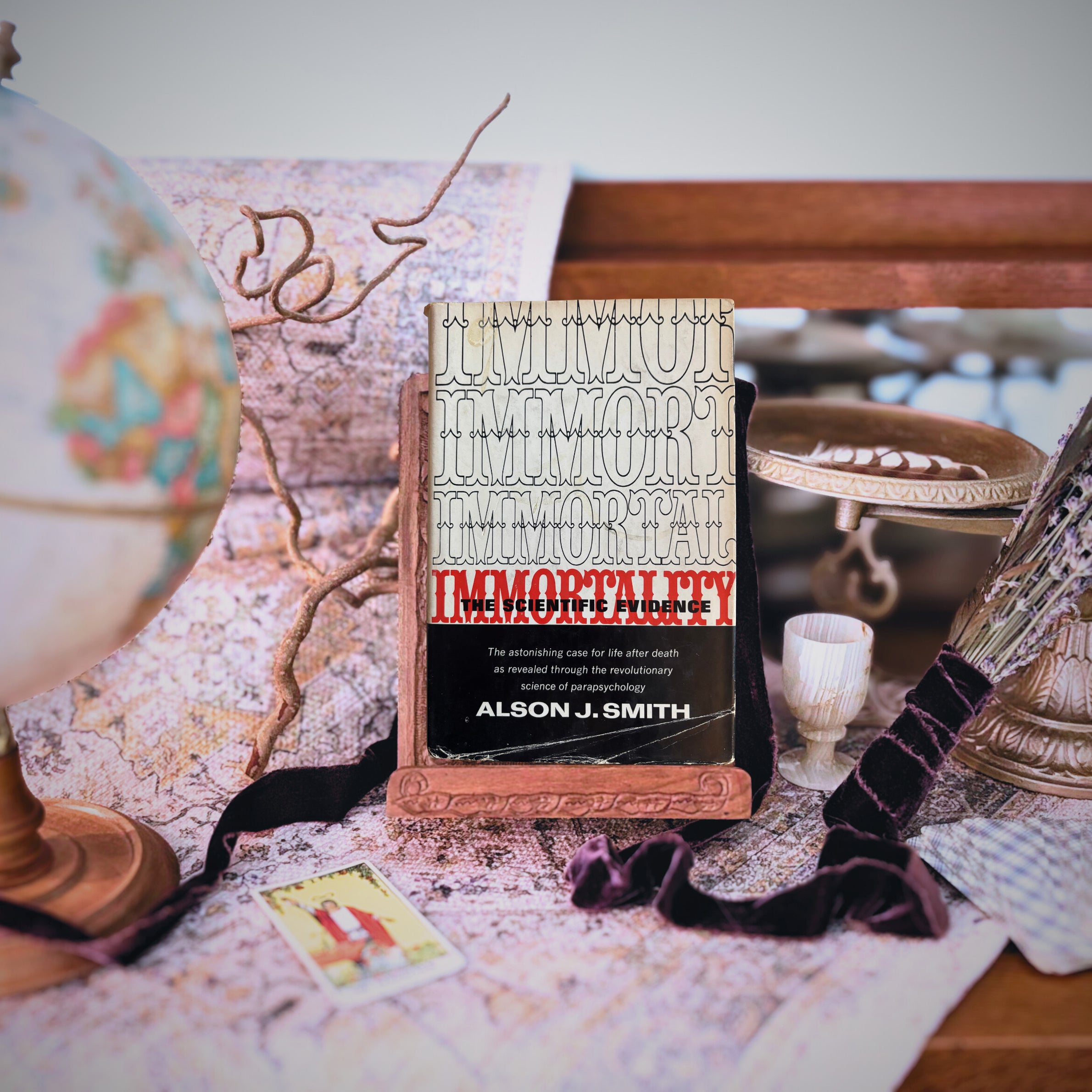 Immortality: The Scientific Evidence | Alson J Smith | 1954 | Pre-Owned-Haus of Darkness, Haus of Light