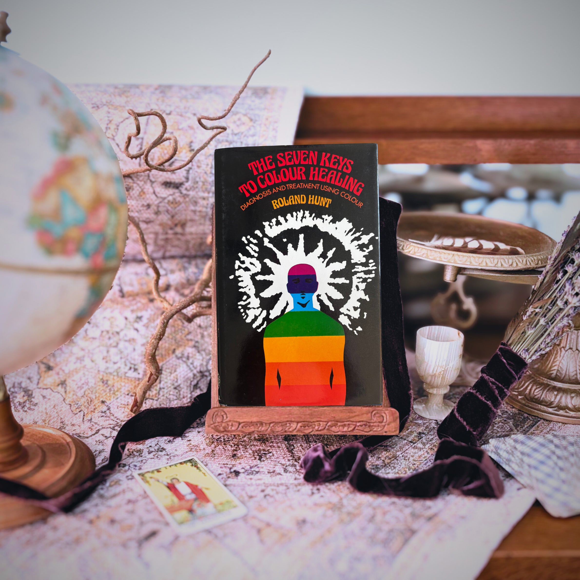 The Seven Keys to Colour Healing | Roland Hunt| 1981 | Pre-Owned-Haus of Darkness, Haus of Light