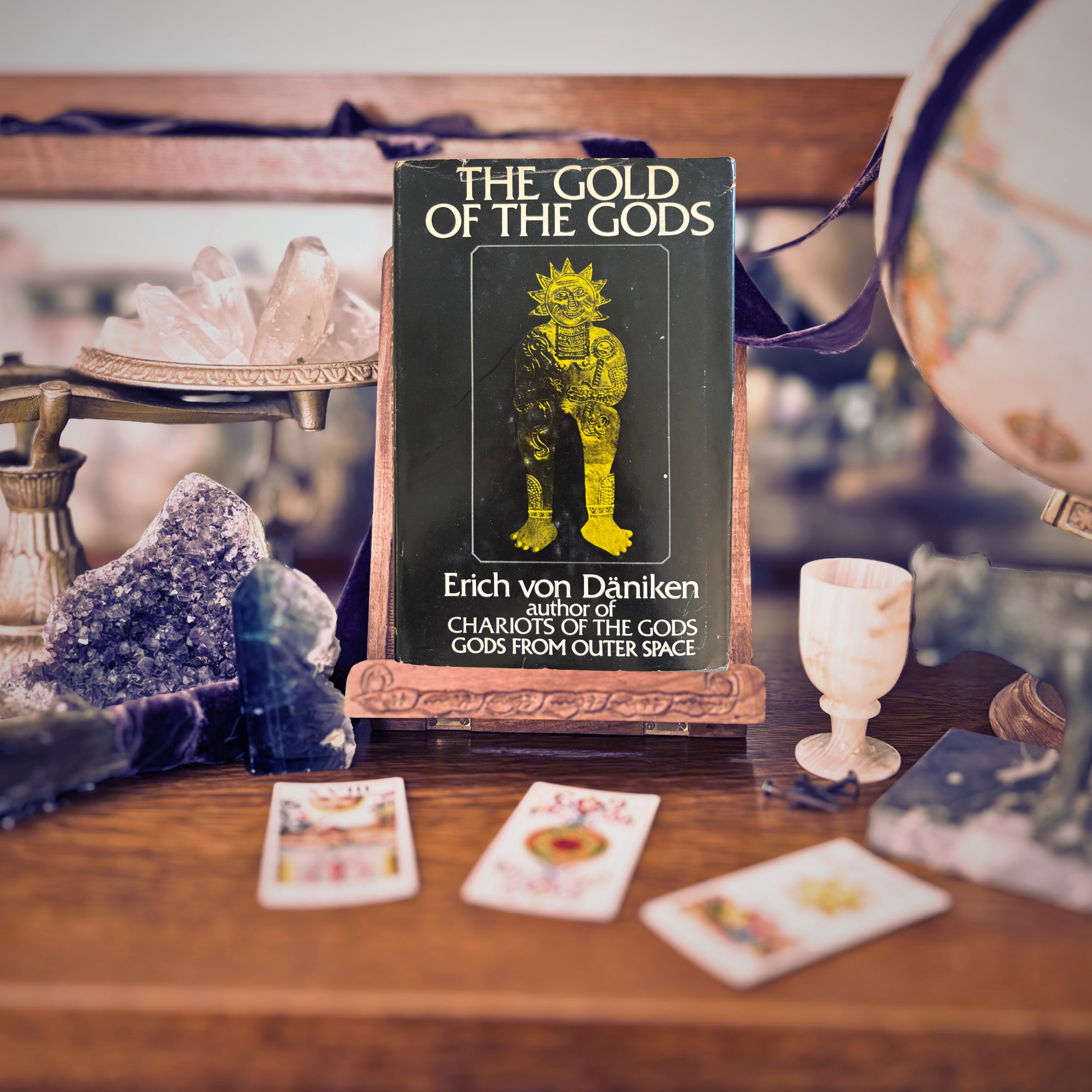 The Gold of the Gods | Erich von Daniken | 1973 | Pre-Owned-Haus of Darkness, Haus of Light