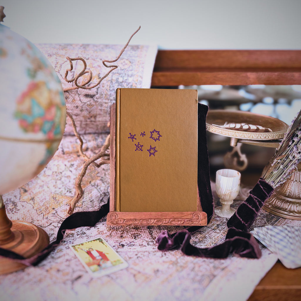 Linda Goodman's Star Signs | Linda Goodman | 1968 | Pre-Owned-Haus of Darkness, Haus of Light