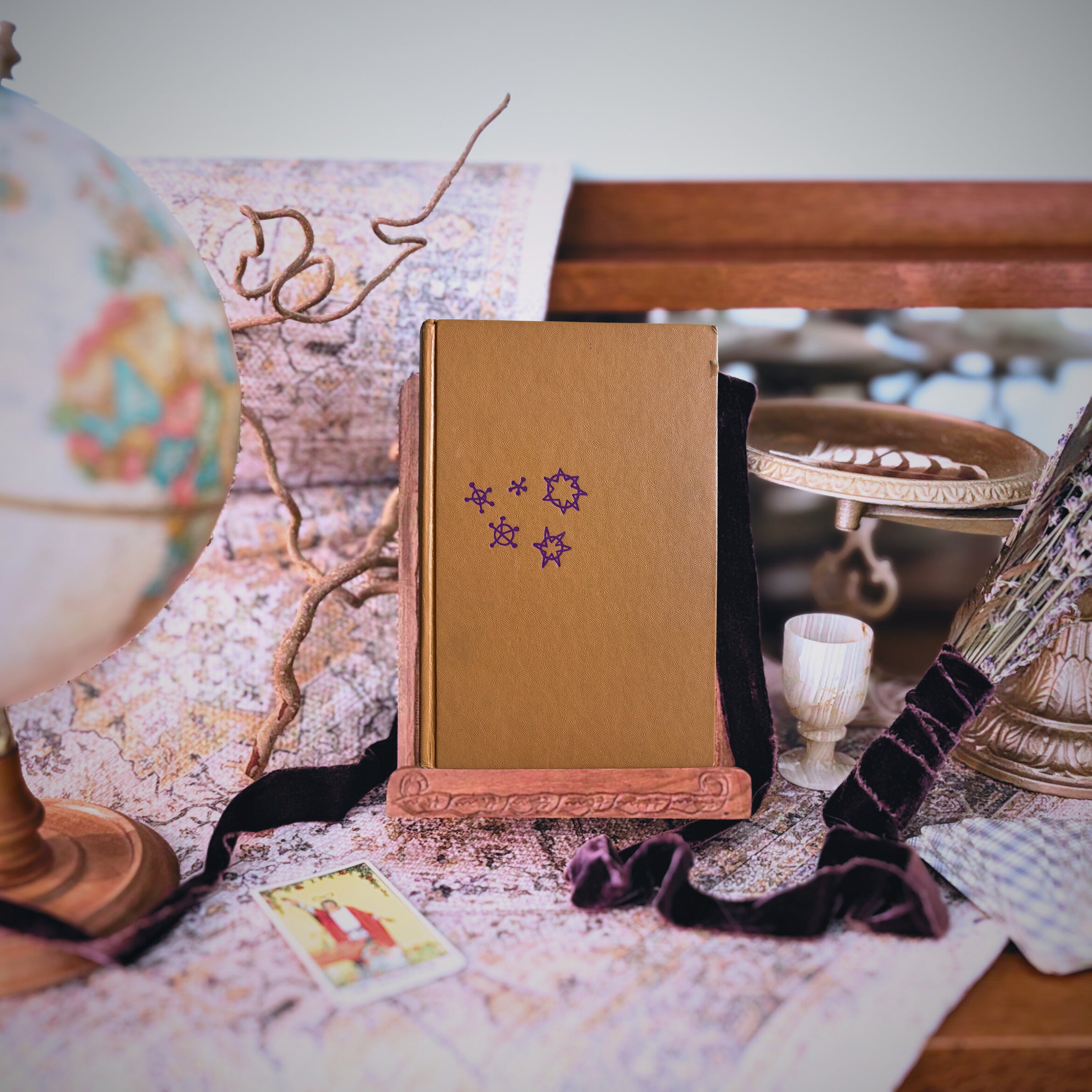 Linda Goodman's Star Signs | Linda Goodman | 1968 | Pre-Owned-Haus of Darkness, Haus of Light