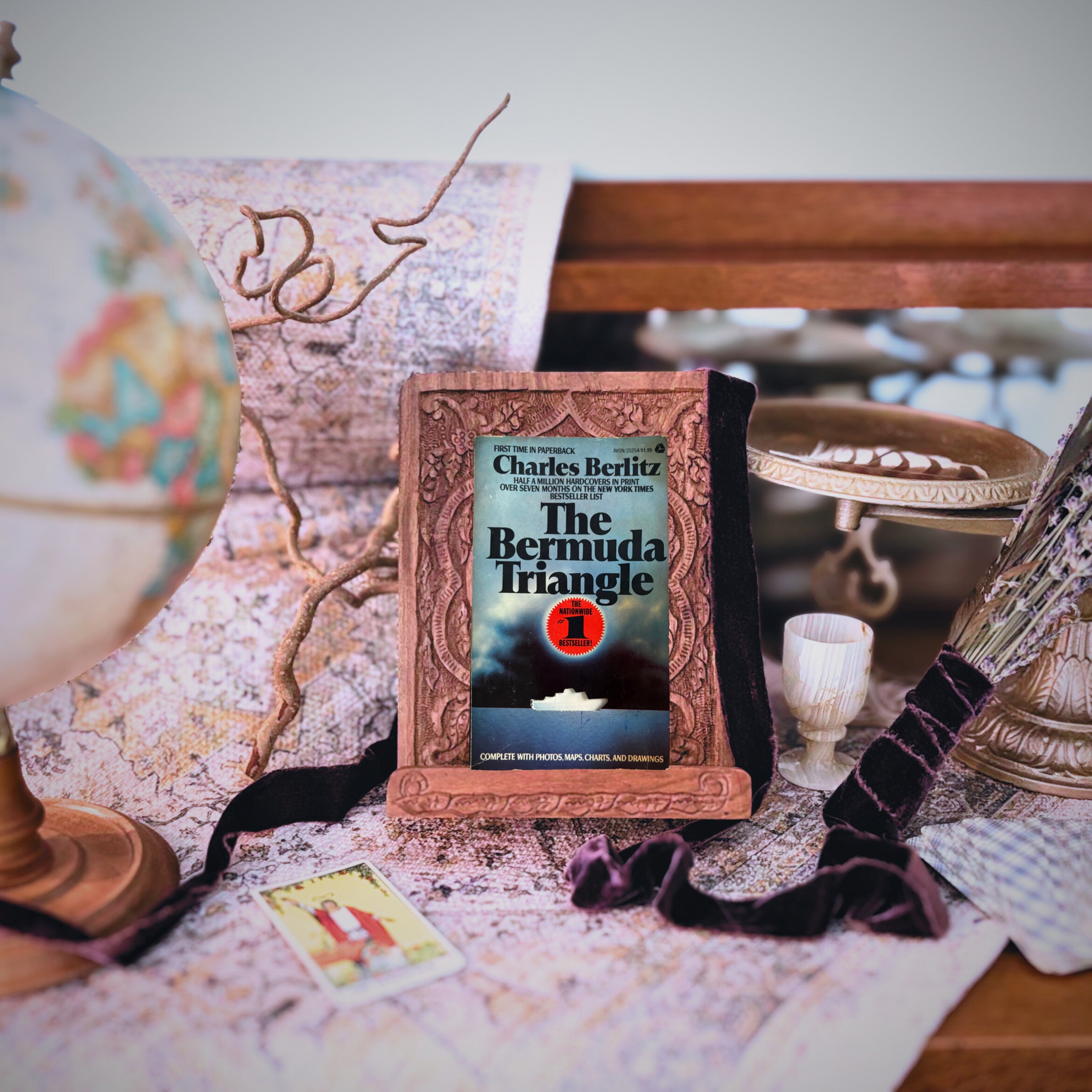 The Bermuda Triangle | Charles Berlitz | 1975 | Pre-Owned-Haus of Darkness, Haus of Light