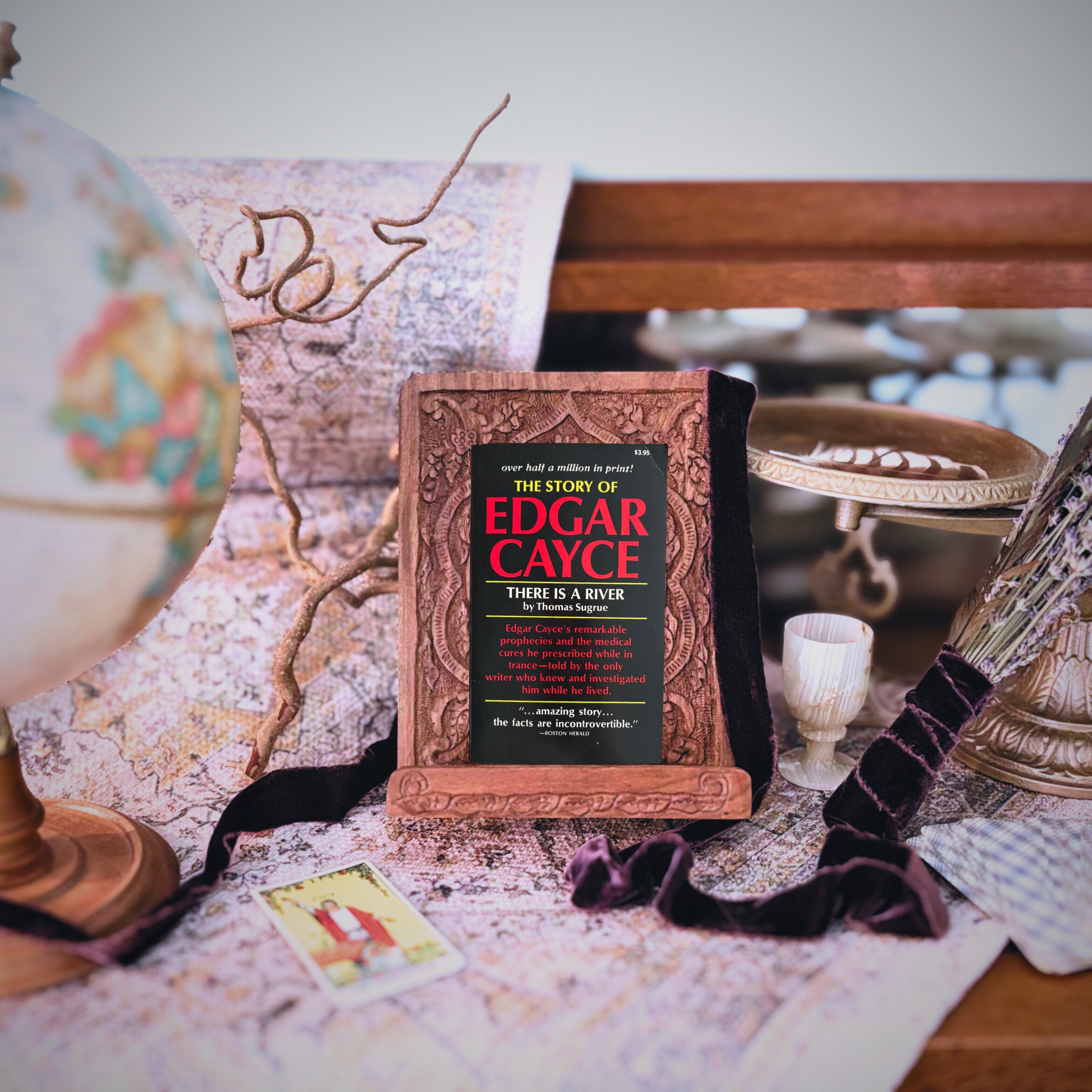 The Story of Edgar Cayce:  There is a River | Thomas Sugrue | 1973 | Pre-Owned-Haus of Darkness, Haus of Light